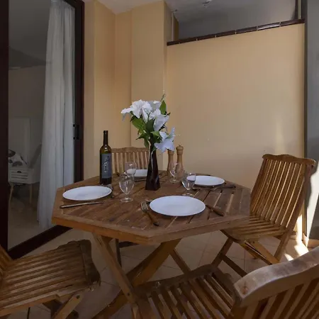 Olivia Sunset 1 - One Bed Apartment *